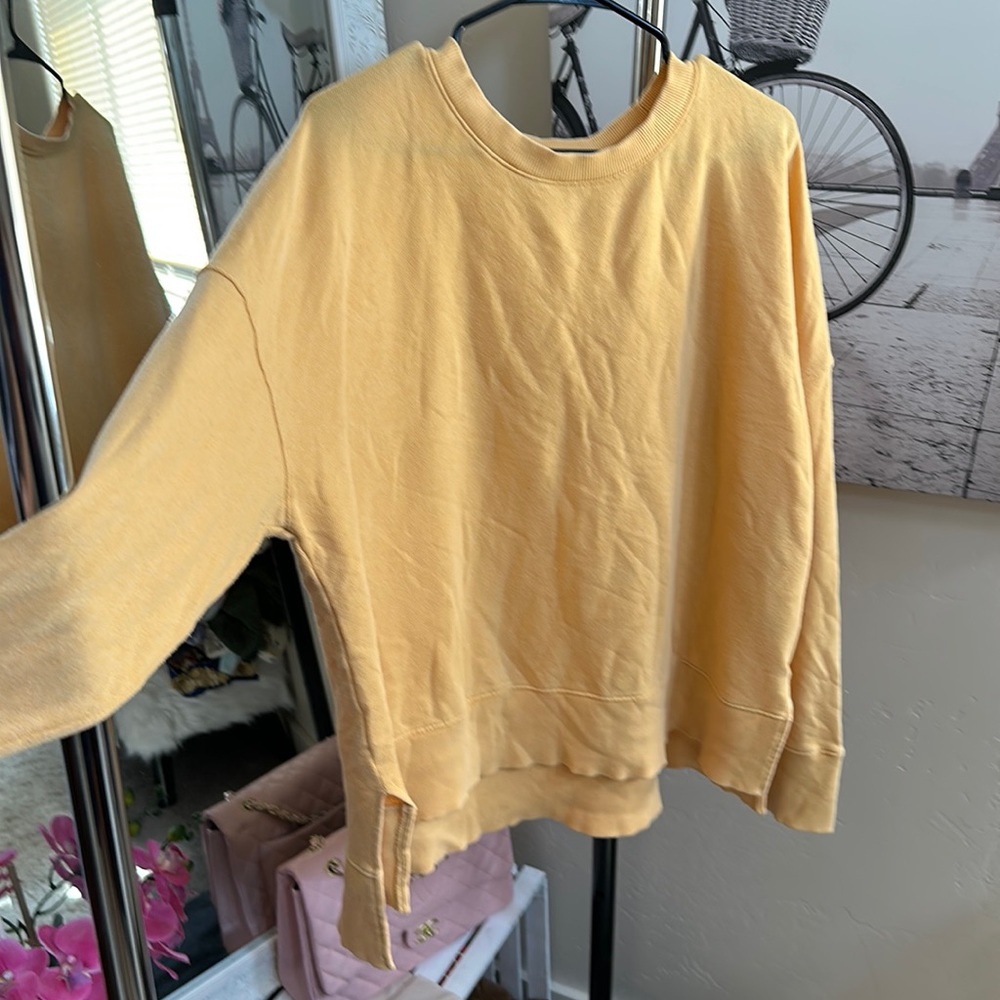 Crew neck